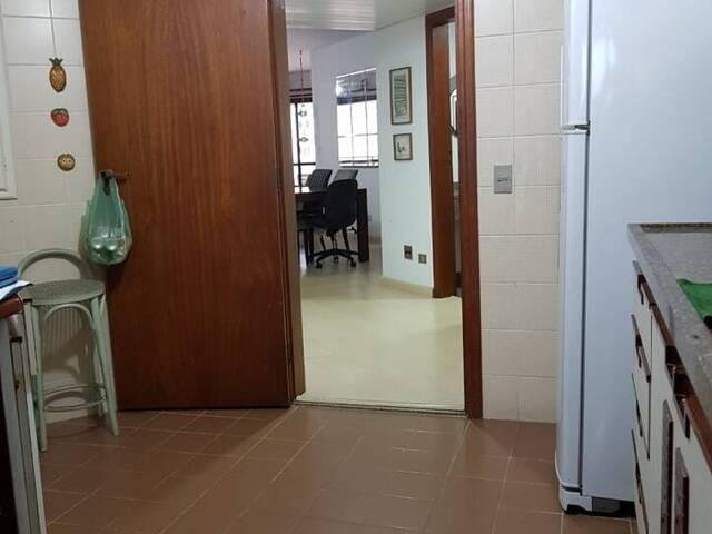 Apartamento para Venda em Pitangueiras - 27