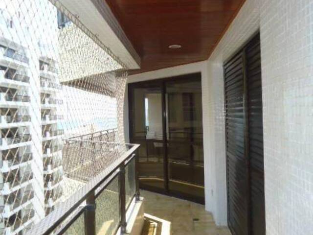Apartamento para Venda em Pitangueiras - 13