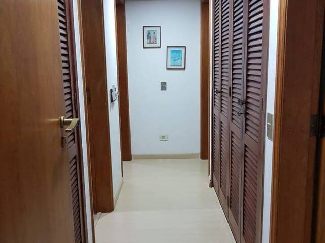 Apartamento para Venda em Pitangueiras - 24