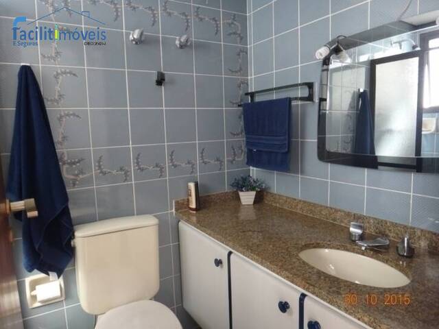 Apartamento para Venda em Pitangueiras - 32