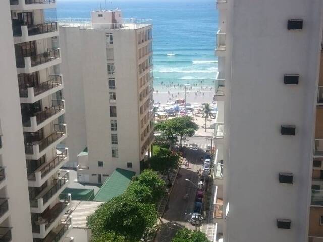 Apartamento para Venda em Pitangueiras - 10