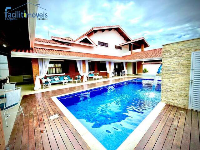 Casa de Praia para Venda em Jardim Marcia - 40