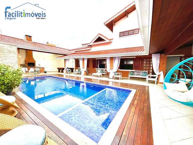 Casa de Praia para Venda em Jardim Marcia - 41