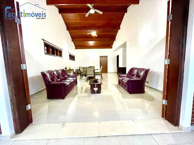 Casa de Praia para Venda em Jardim Marcia - 7