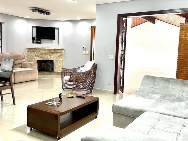 Casa de Praia para Venda em Jardim Marcia - 11