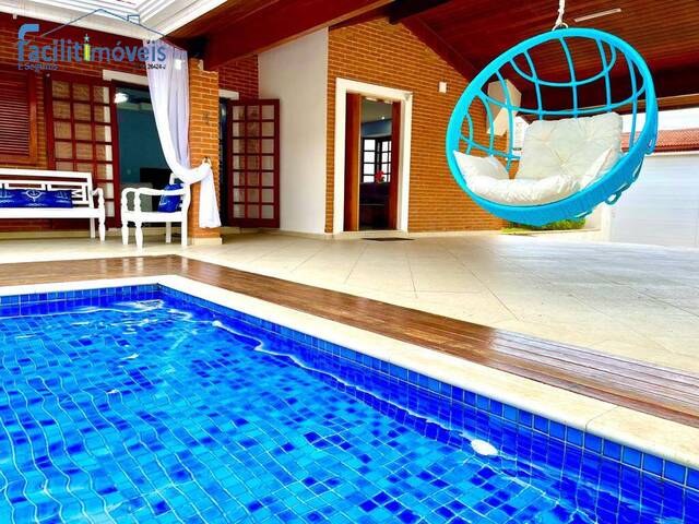 Casa de Praia para Venda em Jardim Marcia - 46