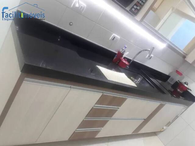Sobrado para Venda em Alvarenga - 13