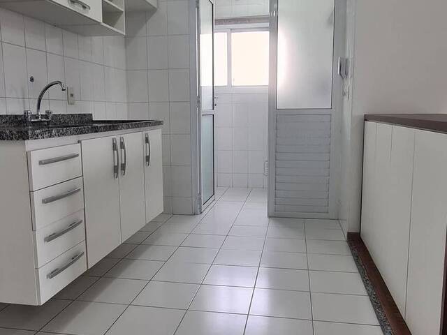 Apartamento para Locação em Planalto - 11