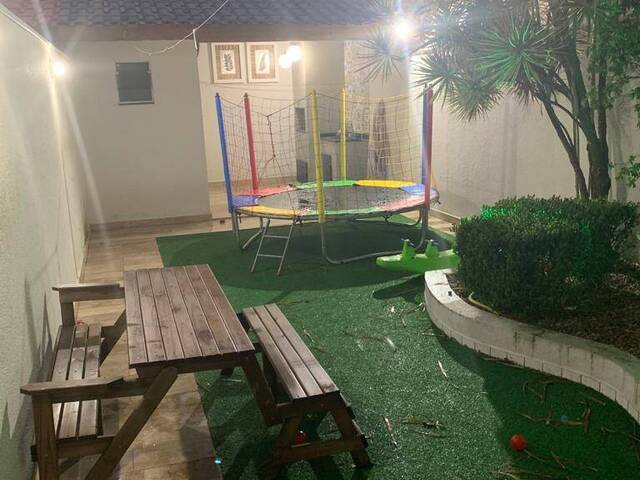 Sobrado para Venda em Demarchi - 34