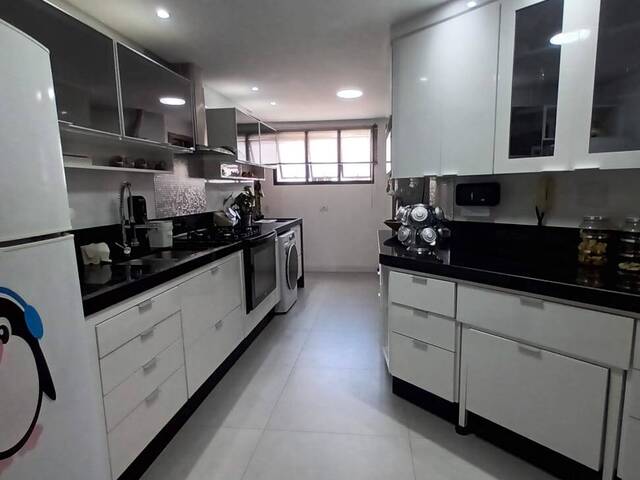 Apartamento para Venda em Guarujá - 5