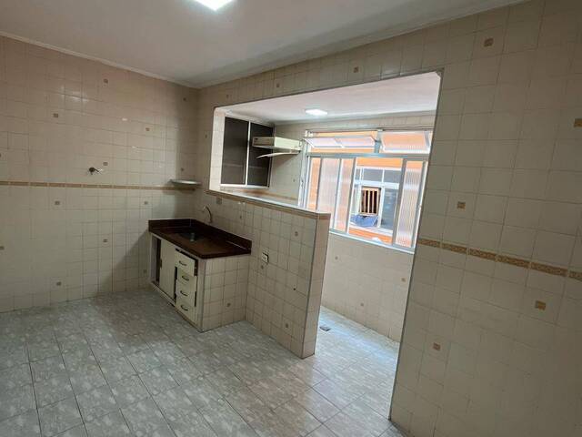 Apartamento para Venda em Marapé - 12