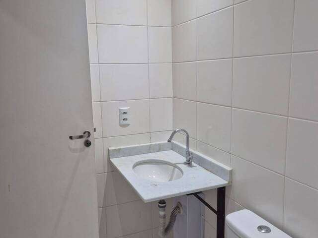 Apartamento para Locação em Taboão - 18