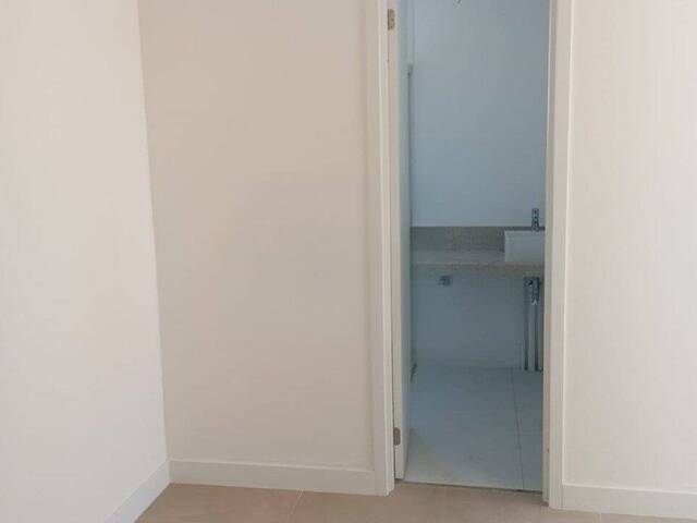 Apartamento para Venda em Centro - 13
