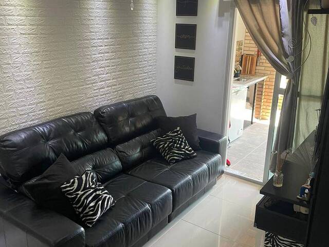 Casa para Venda em Jardim Santo Antônio - 3