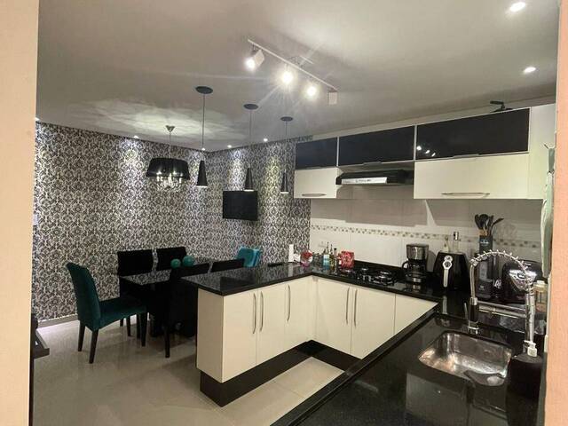 Casa para Venda em Jardim Santo Antônio - 11