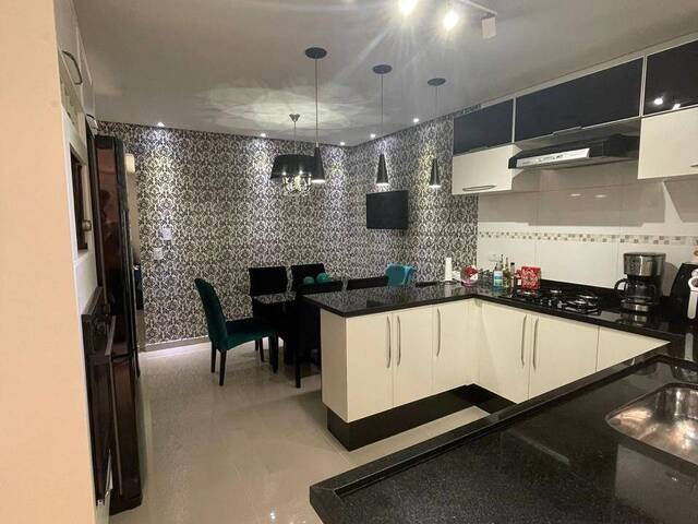 Casa para Venda em Jardim Santo Antônio - 12