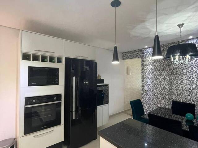 Casa para Venda em Jardim Santo Antônio - 18