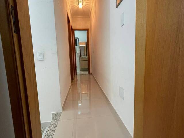 Casa para Venda em Jardim Santo Antônio - 19