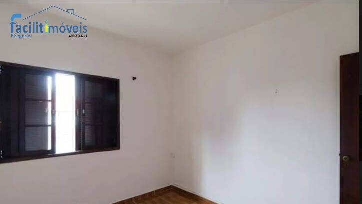 Casa à venda e aluguel com 3 quartos, 200m² - Foto 11