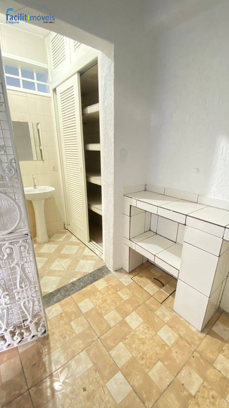 Casa à venda e aluguel com 3 quartos, 288m² - Foto 8
