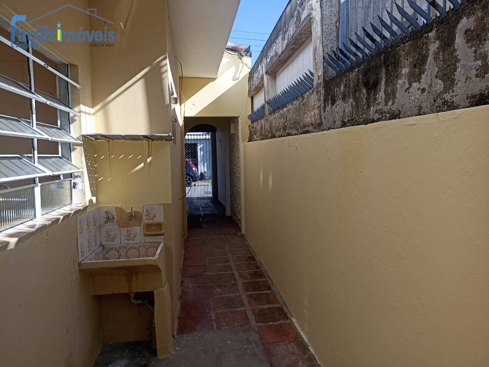 Casa para alugar com 1 quarto, 60m² - Foto 10