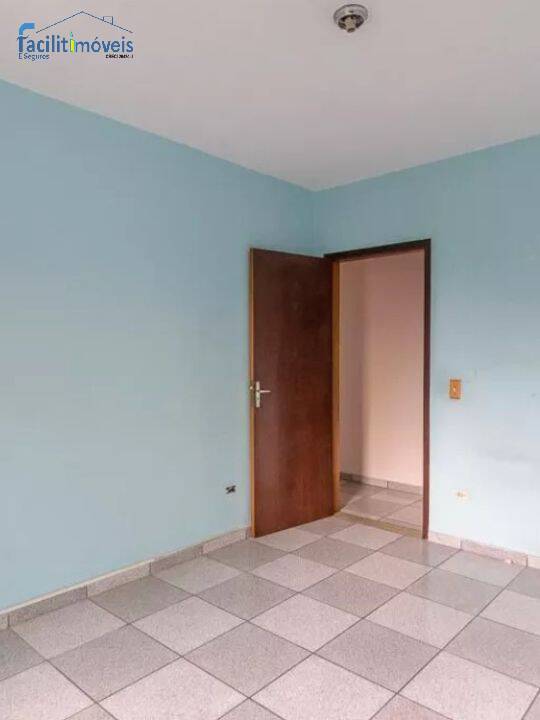 Apartamento para alugar com 3 quartos, 140m² - Foto 11